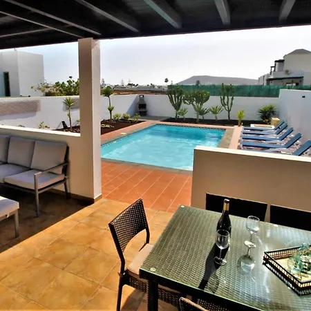 Casa Vacacional Con Piscina Climatizada El Cobre 22 * Playa Blanca (Lanzarote)